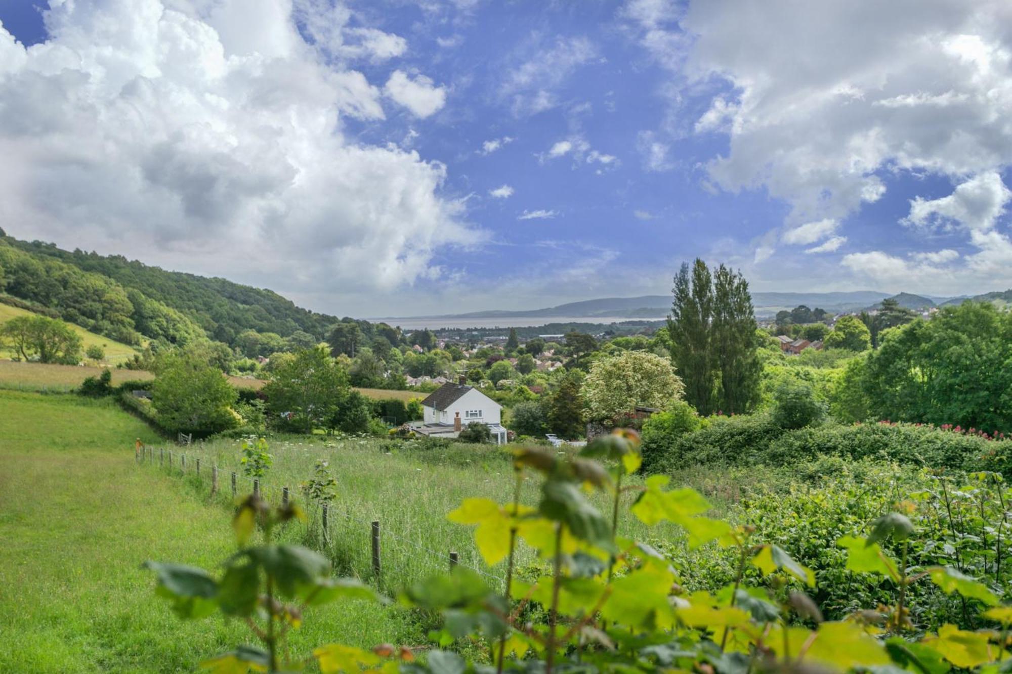 Laburnum Lodge Sleeps 6 Wheelchair Access Minehead Exterior photo
