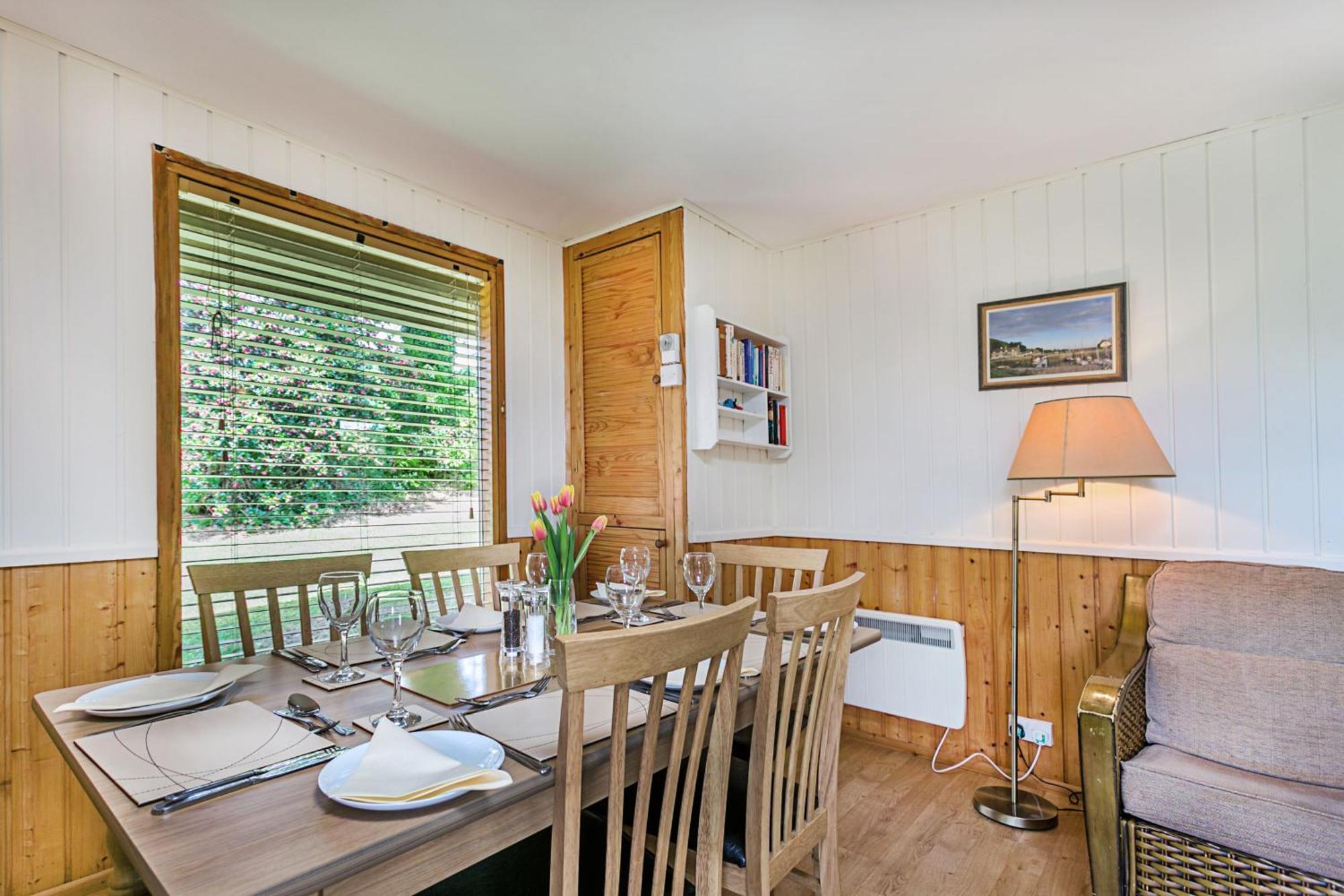 Laburnum Lodge Sleeps 6 Wheelchair Access Minehead Exterior photo